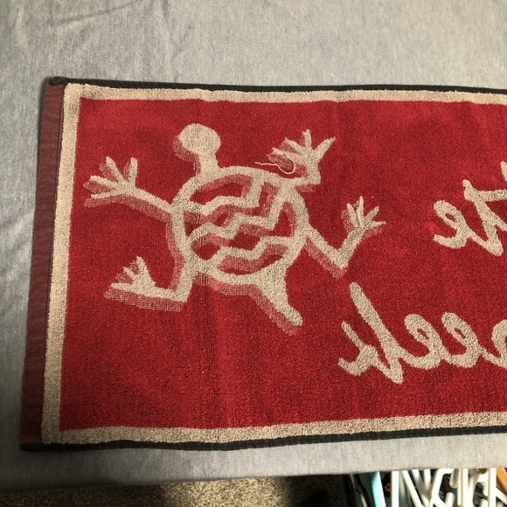 Ute Creek golf‎ towel.